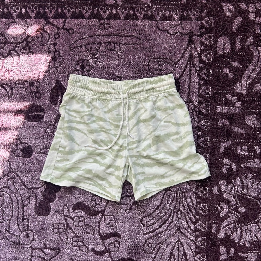 Como Vintage Light Green and White Shorts
